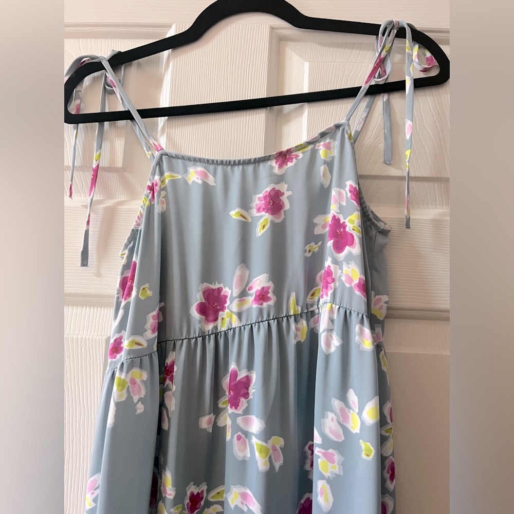 Brand NEW printed light blue midi dress with tags attached.